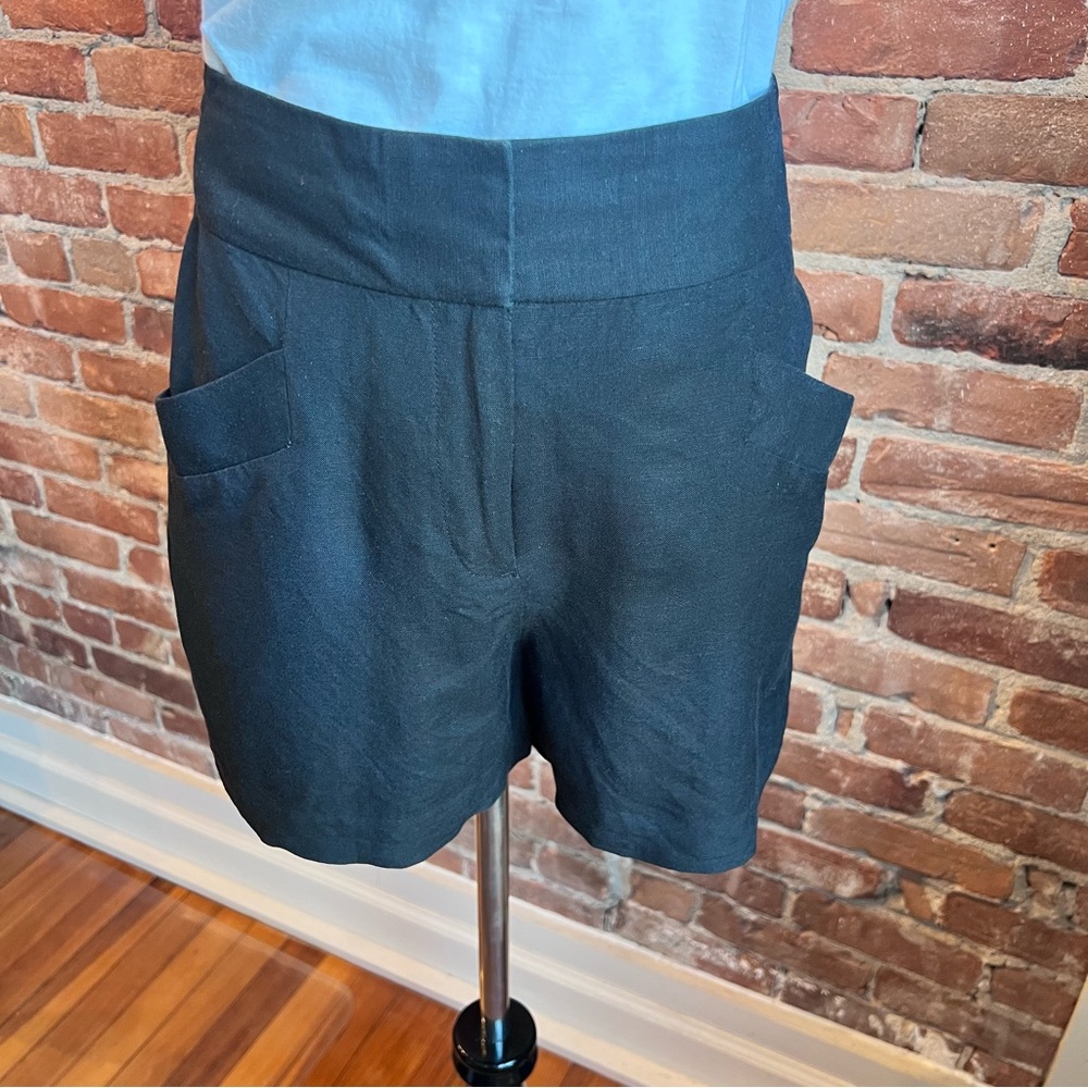 Club Monaco Black Pocketed Shorts
